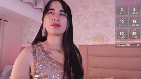 Adriana online show from November 2025 01:46:02 PM