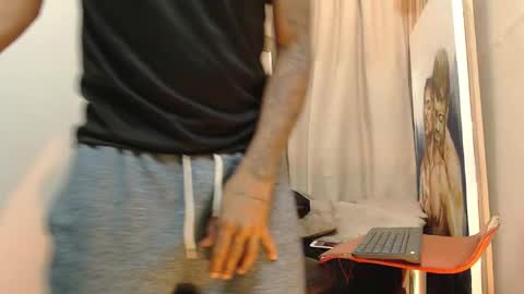 Snapshot of monsoon_the_best chatting on October 2025 02:44:01 AM monsoon_the_best online show from October 2025 02:44:01 AM