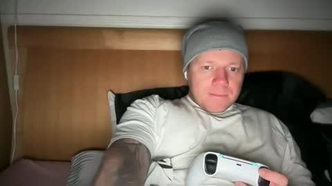 Snapshot of monster_d_ chatting on April 2026 03:59:01 AM Monster D online show from April 2026 03:59:01 AM