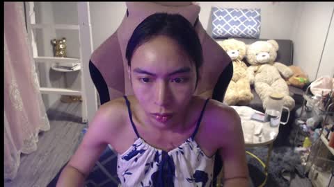 Snapshot of monstercockselfsuck chatting on April 2026 12:16:02 PM ELYSE A SIMPLE GIRL online show from April 2026 12:16:02 PM