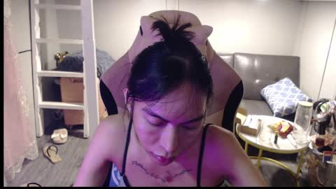 Snapshot of monstercockselfsuck chatting on April 2026 12:29:02 PM ELYSE A SIMPLE GIRL online show from April 2026 12:29:02 PM