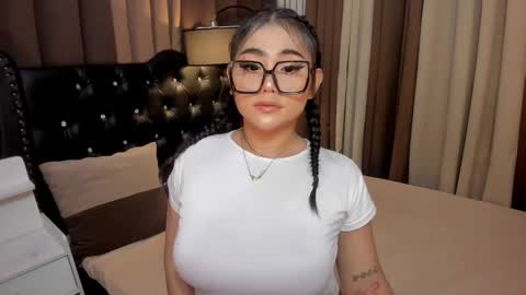 Snapshot of monstrouscockdivaontop chatting on January 2025 09:20:01 PM Ruthie online show from January 2025 09:20:01 PM