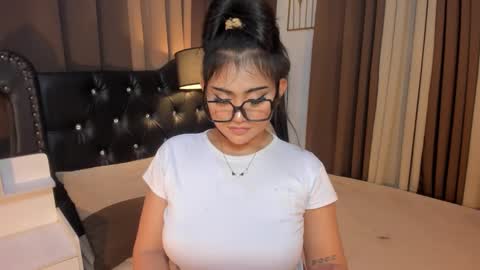 Snapshot of monstrouscockdivaontop chatting on January 2025 09:58:01 PM Ruthie online show from January 2025 09:58:01 PM