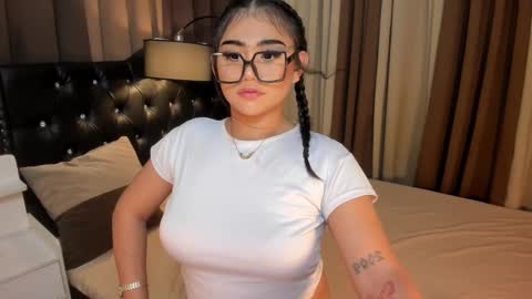 Snapshot of monstrouscockdivaontop chatting on February 2025 02:39:02 AM Ruthie online show from February 2025 02:39:02 AM