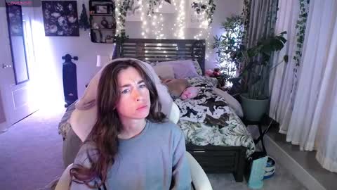 Lydia Mooney online show from January 2025 01:27:01 AM