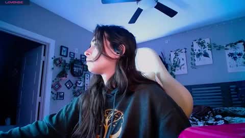 Lydia Mooney online show from February 2025 01:00:02 AM