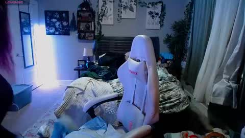 Lydia Mooney online show from March 2025 12:59:02 AM