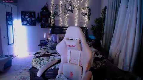 Lydia Mooney online show from March 2025 02:15:01 AM