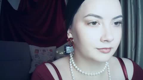 moodiemira online show from November 2025 05:56:02 PM