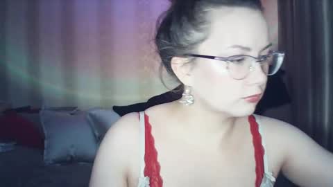 moodiemira online show from March 2026 04:32:01 PM
