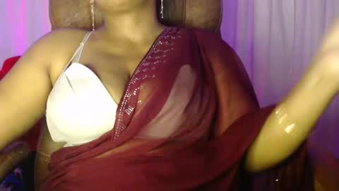 Snapshot of moody_maya chatting on October 2025 11:31:01 AM Maya online show from October 2025 11:31:01 AM