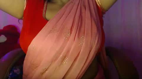 Snapshot of moody_maya chatting on October 2025 12:17:01 PM Maya online show from October 2025 12:17:01 PM