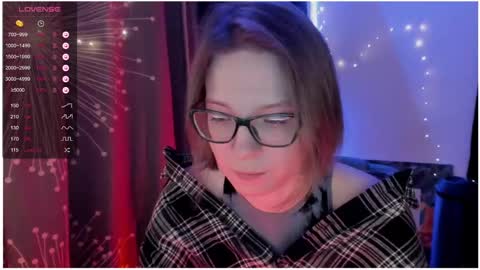 Snapshot of moon__girl chatting on February 2025 07:39:01 PM Roxy online show from February 2025 07:39:01 PM