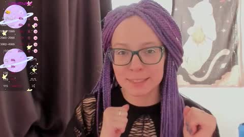 Snapshot of moon__girl chatting on September 2025 02:16:01 PM Roxy online show from September 2025 02:16:01 PM