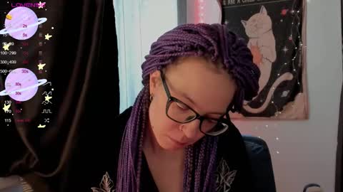 Snapshot of moon__girl chatting on September 2025 09:58:02 AM Roxy online show from September 2025 09:58:02 AM