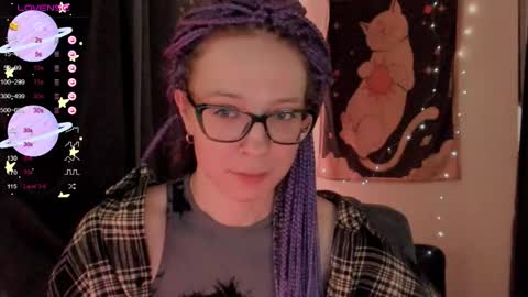 Snapshot of moon__girl chatting on October 2025 06:39:02 PM Roxy online show from October 2025 06:39:02 PM