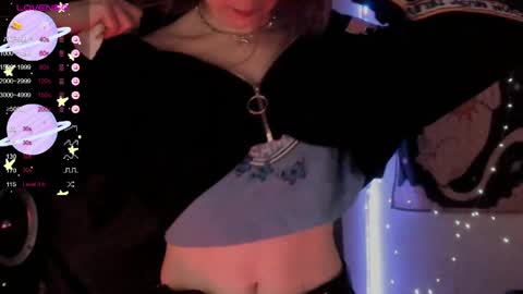 Roxy online show from April 2026 07:11:01 PM