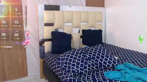 moon_and_fire_ online show from April 2026 07:45:01 AM