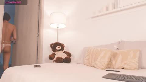 Angels online show from September 2025 07:06:02 PM