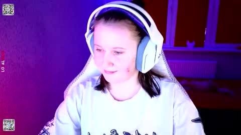 Snapshot of moon_avengers chatting on February 2026 02:56:02 PM Lola online show from February 2026 02:56:02 PM