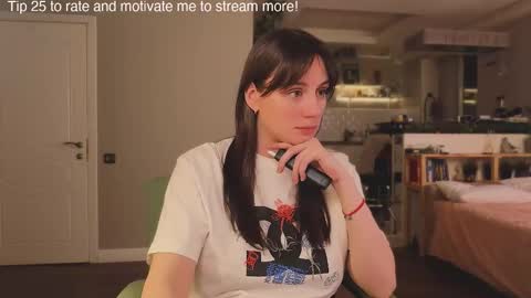 Luna  online show from February 2026 09:00:02 PM