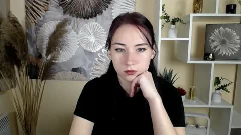 Diana online show from October 2025 07:44:02 PM