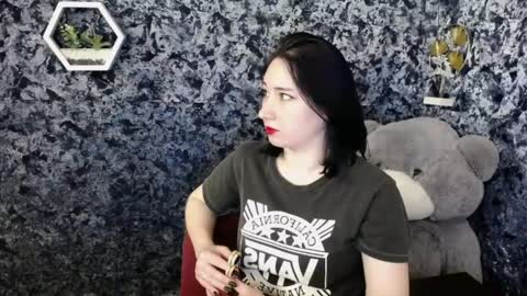 Snapshot of moon_foxy_ chatting on April 2026 08:20:02 PM Diana online show from April 2026 08:20:02 PM