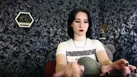Snapshot of moon_foxy_ chatting on June 2026 08:20:02 PM Diana online show from June 2026 08:20:02 PM