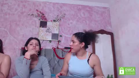 Moon Hill online show from October 2025 12:09:01 AM