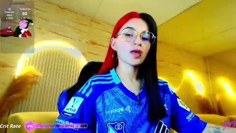 Snapshot of moon_red_r chatting on May 2026 12:56:01 PM Moon online show from May 2026 12:56:01 PM