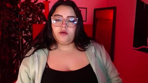 Snapshot of moon_sunflowers chatting on December 2025 12:20:01 PM moon_sunflowers online show from December 2025 12:20:01 PM