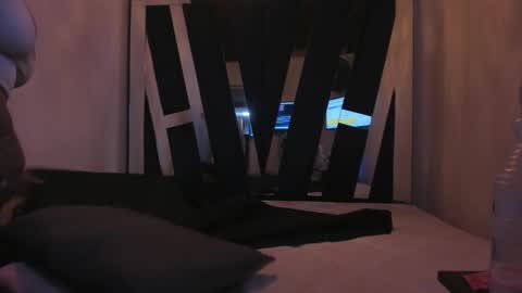 Luna  online show from March 2025 01:09:01 AM