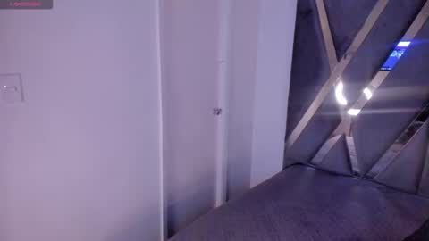 Luna  online show from September 2025 05:13:01 PM