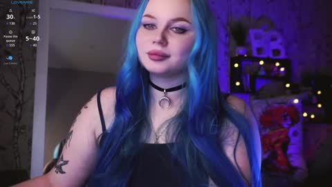 Emilia online show from February 2025 12:14:02 PM