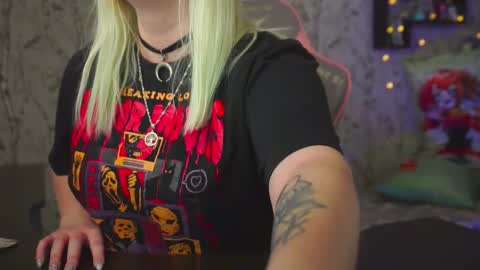 Emilia online show from February 2026 06:22:01 AM