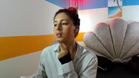 Snapshot of moon_winy chatting on September 2025 11:56:02 AM Winy online show from September 2025 11:56:02 AM