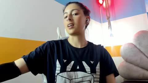Snapshot of moon_winy chatting on October 2025 11:30:01 AM Winy online show from October 2025 11:30:01 AM