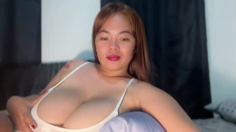 Snapshot of moona_luna21 chatting on April 2026 04:26:01 PM moona_luna21 online show from April 2026 04:26:01 PM