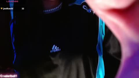 Snapshot of moonbella_bell chatting on December 2024 03:16:02 AM bell online show from December 2024 03:16:02 AM