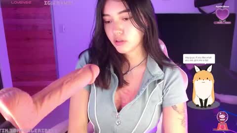 Snapshot of moonbella_bell chatting on November 2025 04:55:01 AM bell online show from November 2025 04:55:01 AM