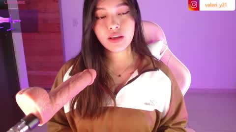 Snapshot of moonbella_bell chatting on March 2026 05:00:02 AM bell online show from March 2026 05:00:02 AM