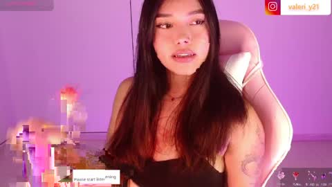 Snapshot of moonbella_bell chatting on April 2026 04:40:01 AM bell online show from April 2026 04:40:01 AM