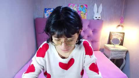 Snapshot of mooncharlotte chatting on April 2026 06:49:01 PM Charlotte online show from April 2026 06:49:01 PM