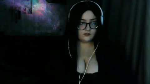 Snapshot of moonfairy2 chatting on April 2026 06:25:01 PM moonfairy2 online show from April 2026 06:25:01 PM