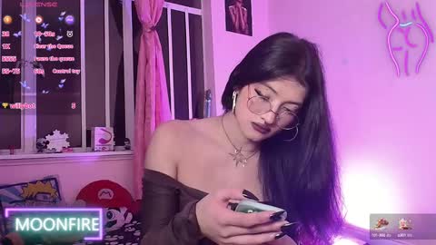 Snapshot of moonfiredance chatting on March 2025 05:32:01 AM Nicky online show from March 2025 05:32:01 AM