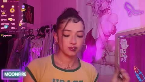 Snapshot of moonfiredance chatting on October 2025 10:05:02 AM Nicky online show from October 2025 10:05:02 AM