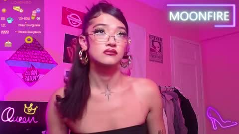 Snapshot of moonfiredance chatting on April 2026 11:38:02 AM Nicky online show from April 2026 11:38:02 AM