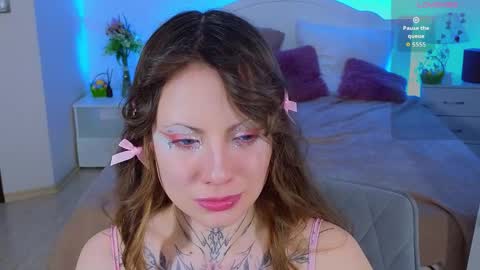 Snapshot of moonhaze_ chatting on April 2026 11:22:02 AM Erica online show from April 2026 11:22:02 AM