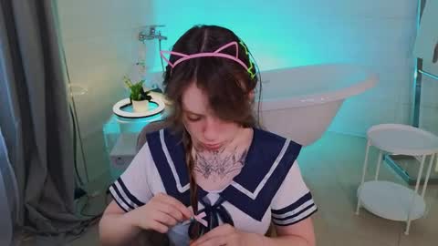 Snapshot of moonhaze_ chatting on June 2026 10:52:01 AM Erica online show from June 2026 10:52:01 AM