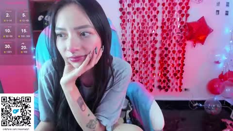 Snapshot of moonlady_ chatting on February 2025 02:40:02 AM MOON online show from February 2025 02:40:02 AM